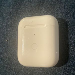 Like New AirPod Charging Case